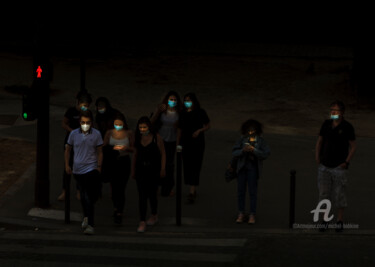 Photography titled "attente masquée" by Michel Babkine, Original Artwork, Digital Photography