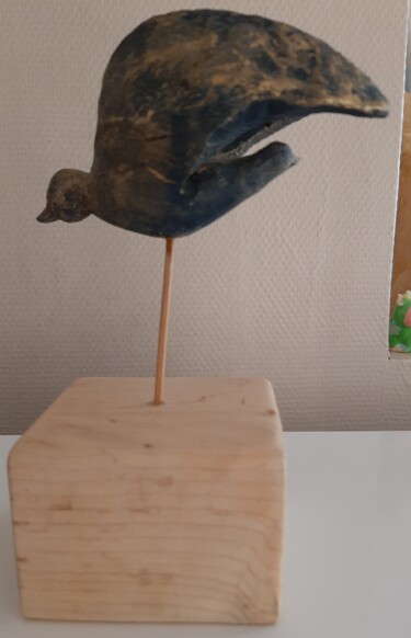 Sculpture intitulée "Envol" par Lorette Perret, Œuvre d'art originale, Terre cuite