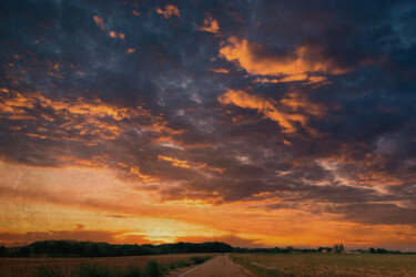 Photographie intitulée "Sunset road" par Yasmina Baggili, Œuvre d'art originale, Photographie numérique