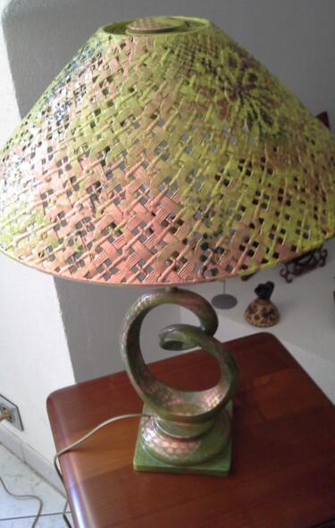 Design titled "la donna dei prati" by Ellaoachat, Original Artwork, Luminaire
