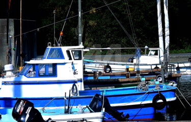 摄影 标题为“Blue Fishing Boats,…” 由Clement Tsang, 原创艺术品, 数码摄影