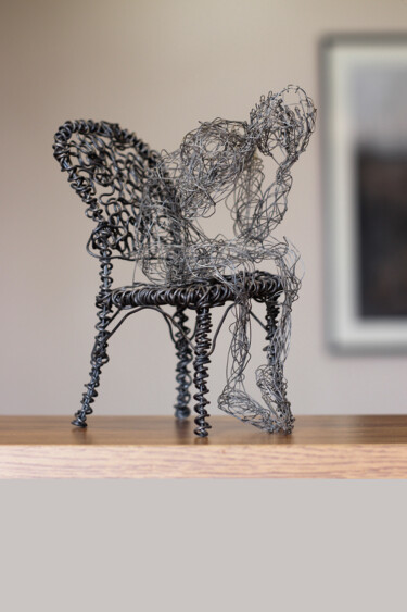 Scultura intitolato "Shadow (20x13x11 0.…" da Karen Axikyan, Opera d'arte originale, Metalli