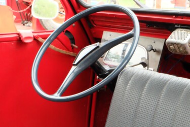 Fotografia zatytułowany „Steering Wheel” autorstwa Eric Vadé, Oryginalna praca, Fotografia cyfrowa
