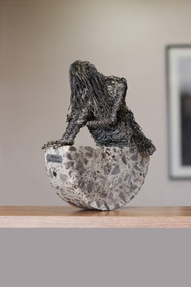 Mood (25x22x9 2.9kg iron, concrete) Skulptur mit dem Titel "Mood (25x22x9 2.9kg…" von Karen Axikyan, Original-Kunstwerk, Beton