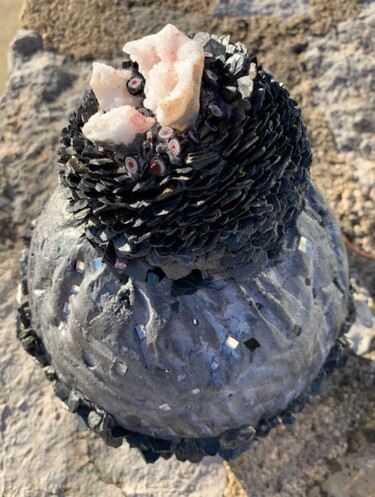 Scultura intitolato "Cactus quartz" da Françoise Vantaux, Opera d'arte originale, Calcestruzzo