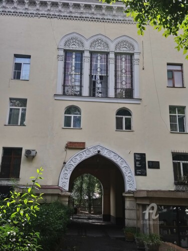 Pittura intitolato "Almaty Maison 50" da Lazzate Maral, Opera d'arte originale, Olio Montato su Telaio per barella in legno