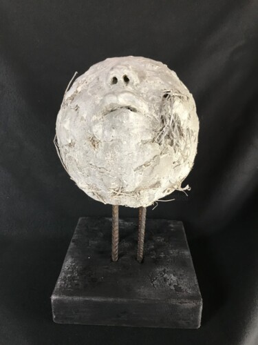 Rzeźba zatytułowany „Moon Face” autorstwa Armando D'Andrea, Oryginalna praca, Glina