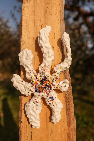 Scultura intitolato "L'essenza" da Deusmou, Opera d'arte originale, Legno