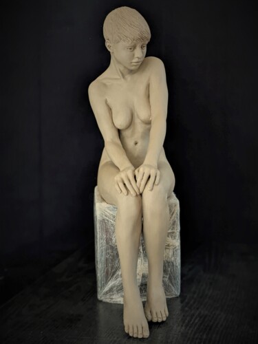 THEA /cube 2 Sculptuur getiteld "THEA /cube 2" door Sylvie Bourély (SB), Origineel Kunstwerk, Klei
