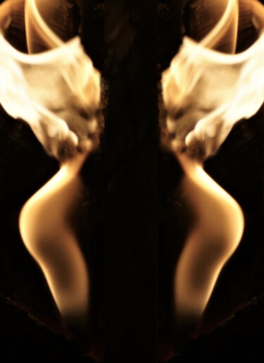 Photographie intitulée "Angels / Made of fi…" par Olga Voscannelli, Œuvre d'art originale, Photographie numérique