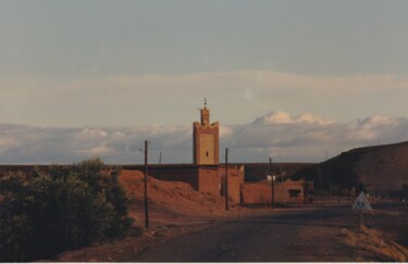 Paysage  marocain avec ciel chargé