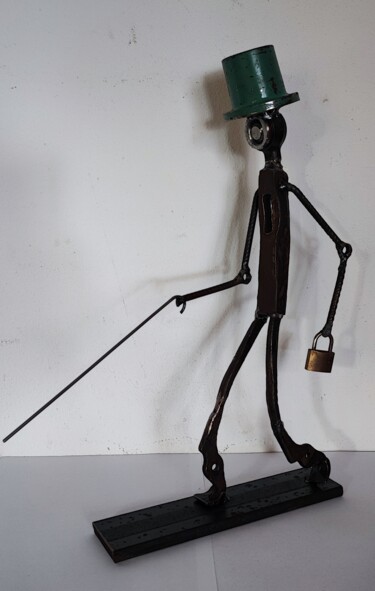 Skulptur mit dem Titel "the man with the ol…" von David Nativel, Original-Kunstwerk, Metalle