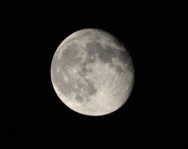 Фотография под названием "moon" - Sergejs Garijs, Подлинное произведение искусства, Цифровая фотография