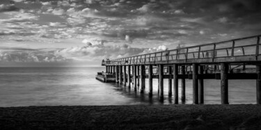 Photography titled "DÉBARCADÈRE" by Jean-Guy Nakars, Original Artwork, Digital Photography Mounted on Aluminium