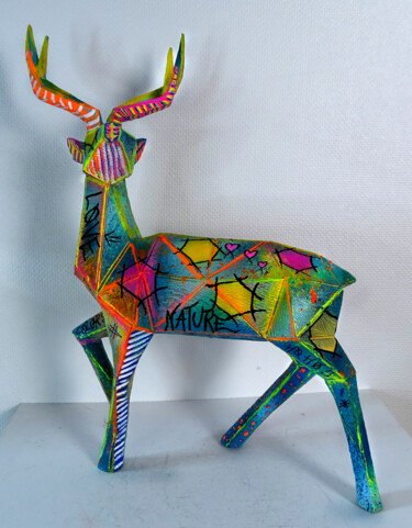 Pop Art Sculpture Biche : Statue Cerf Pop Art Origami Unique 제목이 "Pop Art Sculpture B…"인 조형물 Pvettese로, 원작, 페인트 스프레이