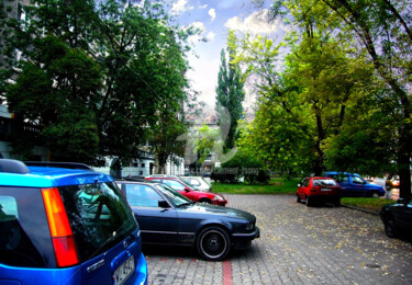 Photographie intitulée "The Car Parking Are…" par Clement Tsang, Œuvre d'art originale, Photographie numérique