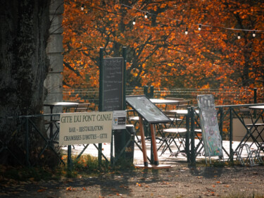 Photographie intitulée "Entrée gîte du pont…" par Taïka, Œuvre d'art originale, Photographie numérique