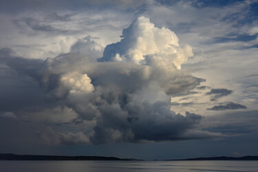 Photographie intitulée "Going by ferry 5" par Jarek Rufer, Œuvre d'art originale, Photographie numérique