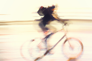 Fotografía titulada "Lonely rider" por Alen Gurovic, Obra de arte original, Fotografía digital