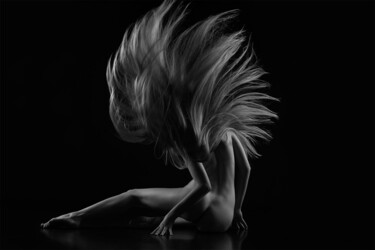 E-motion_ 摄影 标题为“E-motion_” 由Yevgeniy Repiashenko, 原创艺术品, 数字打印