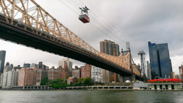 Queensboro Bridge over the East River in NYC 제목이 "Queensboro Bridge o…"인 사진 Emaga Travels ✈️ By Emaga.Art 🎨로, 원작, 디지털