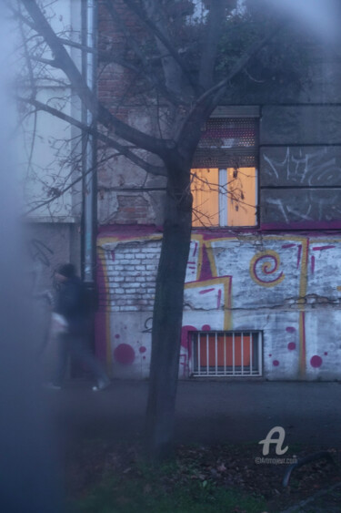 My parents lived near this building. View through the glass 摄影 标题为“My parents lived ne…” 由Alen Gurovic, 原创艺术品, 数码摄影