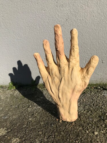 La main Sculpture intitulée "La main" par Ronan Le Morvan, Œuvre d'art originale, Argile
