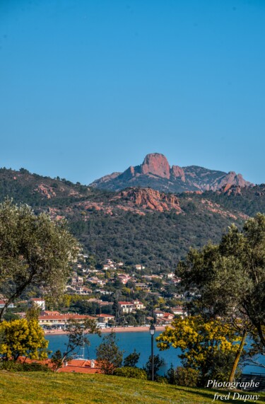 Photographie intitulée "Anthéor" par Frederic Dupuy, Œuvre d'art originale, Photographie numérique