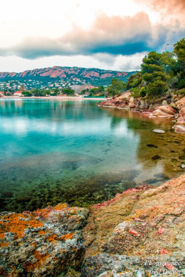 Photographie intitulée "rade d'agay" par Frederic Dupuy, Œuvre d'art originale, Photographie numérique