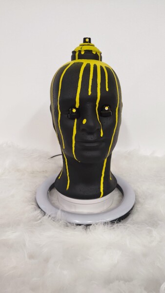 Sculpture titled ""Yellow Sinergy"" by Studimural, Original Artwork, Spray paint