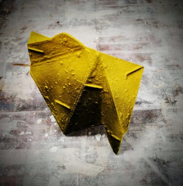 Sculpture titled "Yellow flight" by Carlos Sánchez Maydana, Original Artwork, Wood