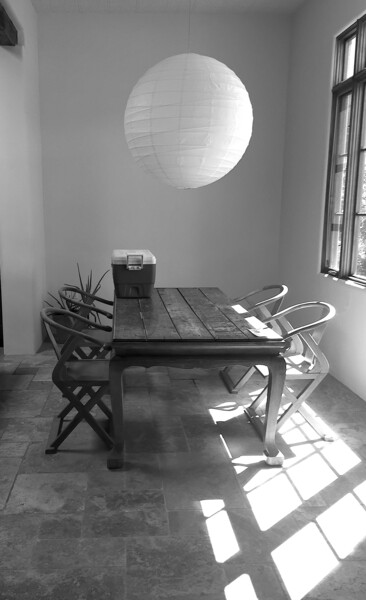 Photographie intitulée "Upaya dinning" par Jim Williams, Œuvre d'art originale, Photographie numérique
