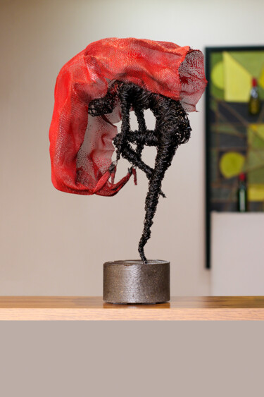 Haven 42x24x16cm 2.4kg Iron, Basalt 雕塑 标题为“Haven 42x24x16cm 2.…” 由Karen Axikyan, 原创艺术品, 金属 安装在木质担架架上