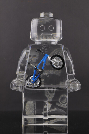 Escultura intitulada "ROBOCLUSION BMX" por Vincent Sabatier (VerSus), Obras de arte originais, Resina