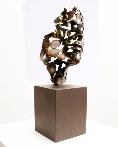 제목이 "Essence of masculin…"인 조형물 Miguel Guía로, 원작, 청동