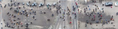 The World From Above - Wet Street - 1/10 - XXL Fotografie getiteld "The World From Abov…" door Werner Roelandt, Origineel Kunstwerk, Digitale fotografie Gemonteerd op Alum…