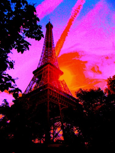 Eiffel Tower Enhanced 6 Photographie intitulée "Eiffel Tower Enhanc…" par Troy Wilson-Ripsom, Œuvre d'art originale, Photographie manipulée