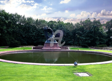 Photographie intitulée "EU12-Art Statue" par Clement Tsang, Œuvre d'art originale, Photographie numérique