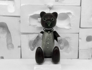 雕塑 标题为“HandBear HB-TF020” 由Seven E, 原创艺术品, 树脂