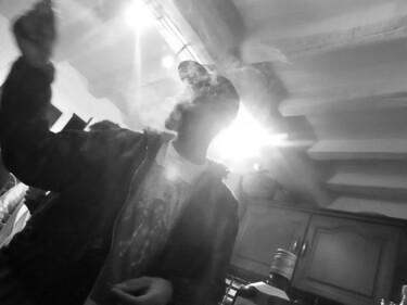 摄影 标题为“Smoke Area” 由Lord Faz, 原创艺术品, 非操纵摄影