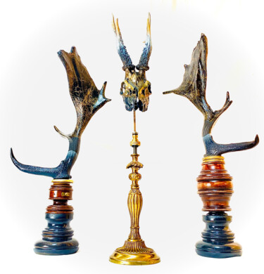 Sculpture intitulée "Trio Custom Bois de…" par Miss Vitriol / Atelier De Boheme, Œuvre d'art originale, Os