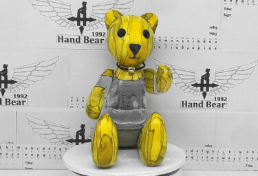 雕塑 标题为“Hand Bear / HB-TF034” 由Seven E, 原创艺术品, 树脂