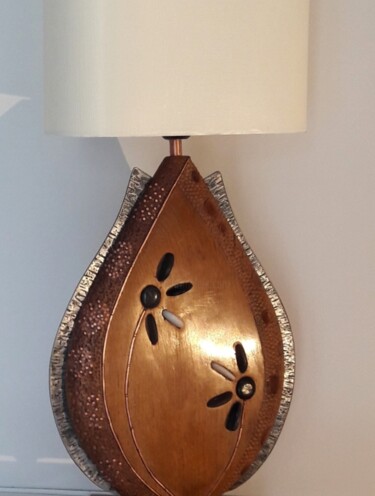Γλυπτική με τίτλο "Oak sculpted lamp 0…" από Pascal Denis Sculpture, Αυθεντικά έργα τέχνης, Ξύλο