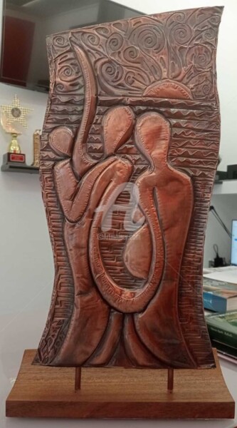 Escultura intitulada "La maternità" por Luigi Basile, Obras de arte originais, Gravação