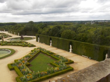 Garden Statues and Hedge Niches Photography titled "Garden Statues and…" by Troy Wilson-Ripsom, Original Artwork, Digital Photography