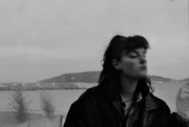 Photographie intitulée "blanche III." par Enora B., Œuvre d'art originale, Photographie argentique