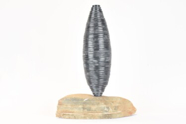 Sculpture intitulée "OVOÏDE ÉTIRÉ" par Marc Mugnier, Œuvre d'art originale, Pierre