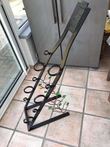 Sculpture intitulée "wine rack" par Rafal Lesiak (MetaLove), Œuvre d'art originale, Métaux