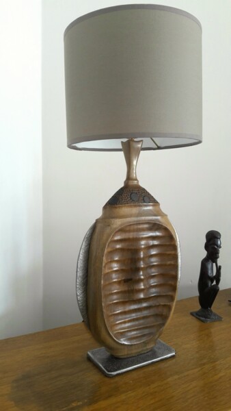 Γλυπτική με τίτλο "Walnut sculpted lam…" από Pascal Denis Sculpture, Αυθεντικά έργα τέχνης, Ξύλο