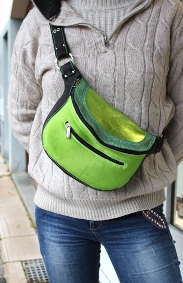 Design intitulée "Sac Banane grand fo…" par Marieke Creation, Œuvre d'art originale, Accessoires